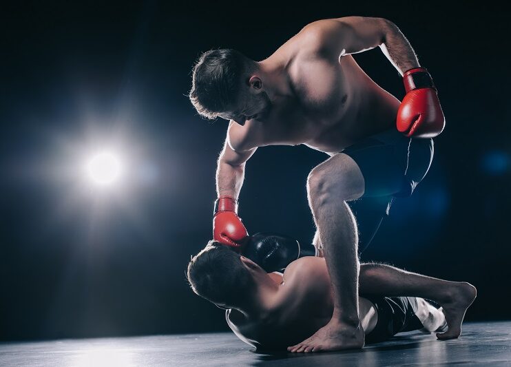 Boks czy MMA, co lepiej trenować?