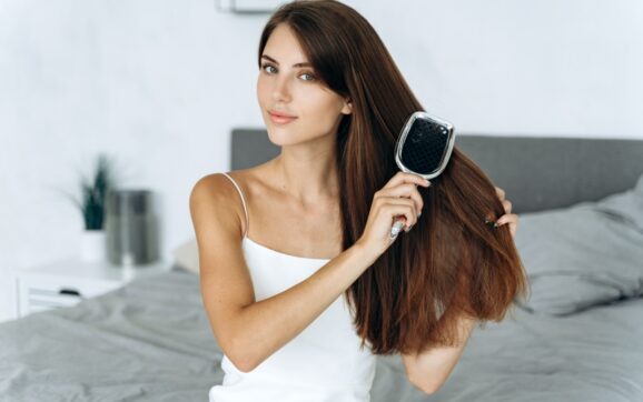 Szukasz odżywek do włosów, które mogą pochwalić się naturalnym składem? Postaw na profesjonalne kosmetyki do każdego rodzaju włosów.